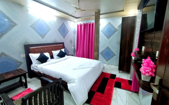 Goroomgo Krishna Palace Charbagh Lucknow