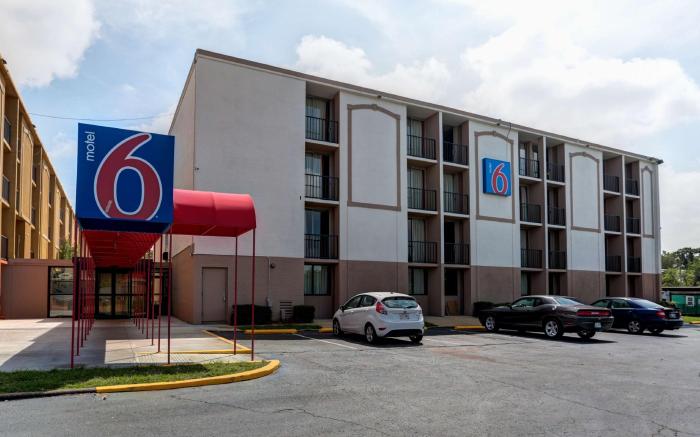 Motel 6 Jackson, TN