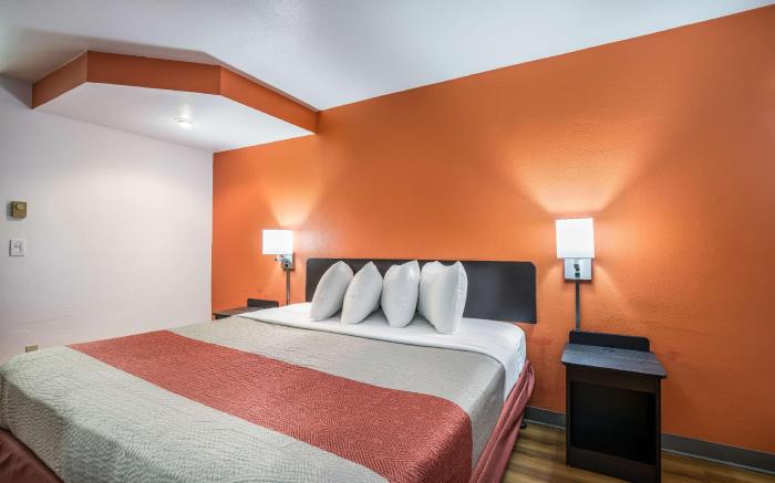 Motel 6 Madison, WI - East