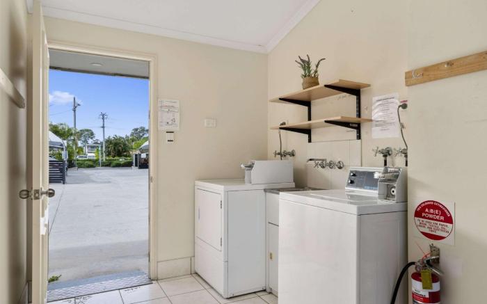 Caboolture Central Motor Inn, Sure Stay Collection by BW