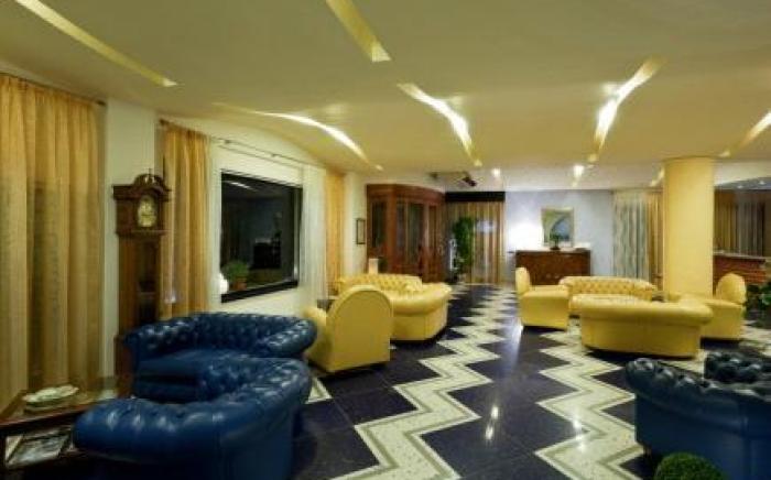 Hotel Riva Del Sole