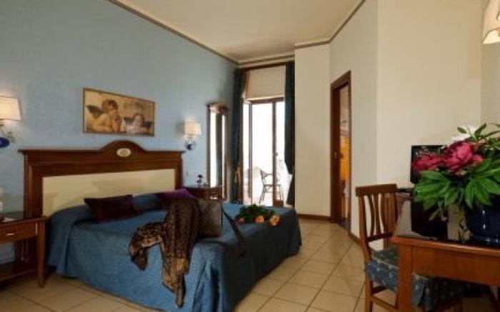 Hotel Riva Del Sole