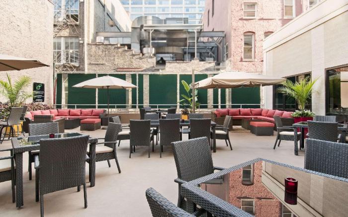 Hampton Inn & Suites Chicago-Downtown