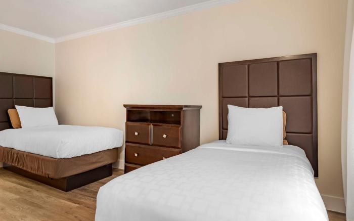 Best Western Carmel's Town House Lodge