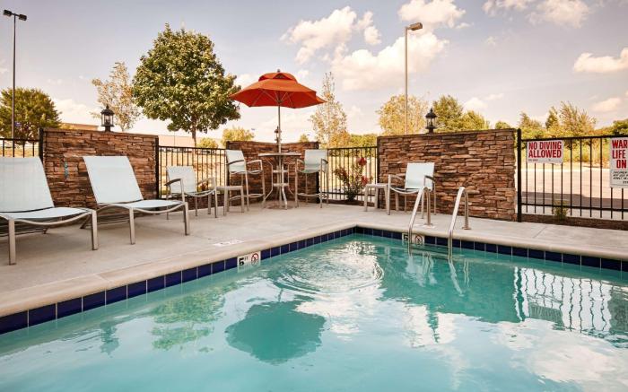 Best Western Plus Atrium Inn  Suites