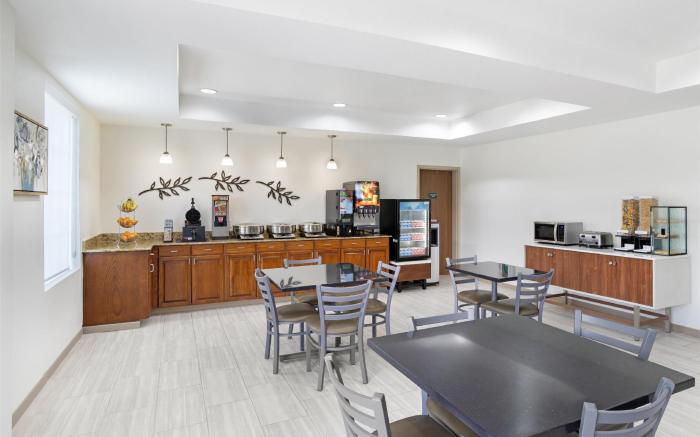 Best Western Plus Executive Hotel & Suites