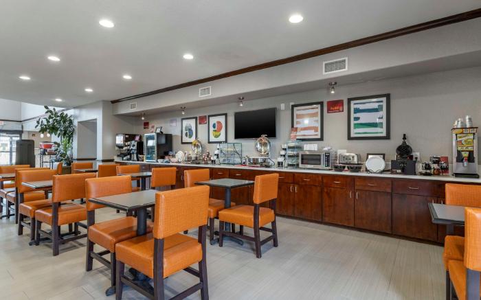 Best Western Plus Victoria Inn and Suites
