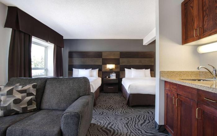 Days Inn by Wyndham Calgary South