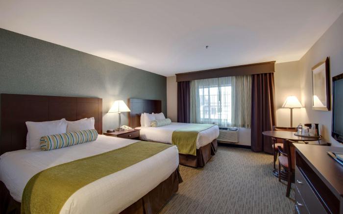 Best Western Plus The Inn at Hampton