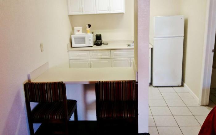 Country Hearth Inn & Suites Augusta