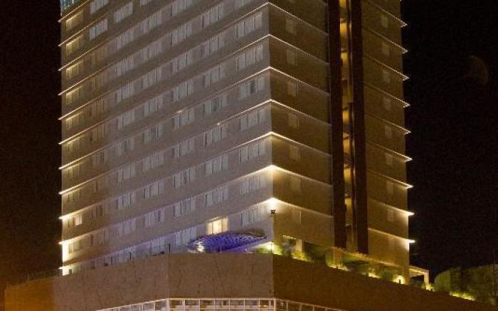 Acacia Hotel Manila 