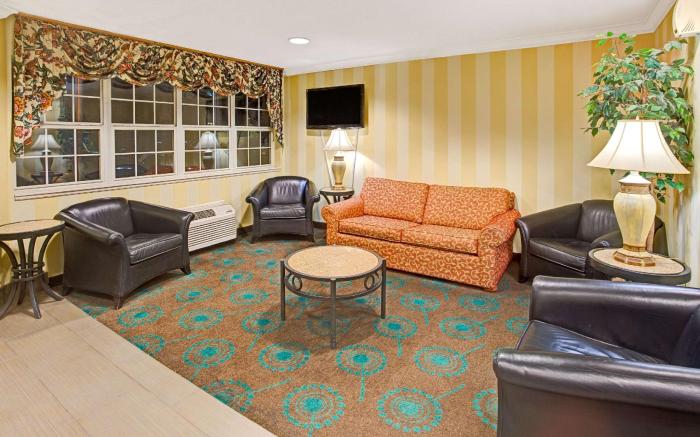 Microtel Inn & Suites by Wyndham Atlanta Airport