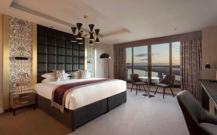 DoubleTree by Hilton Edinburgh - Queensferry Crossing