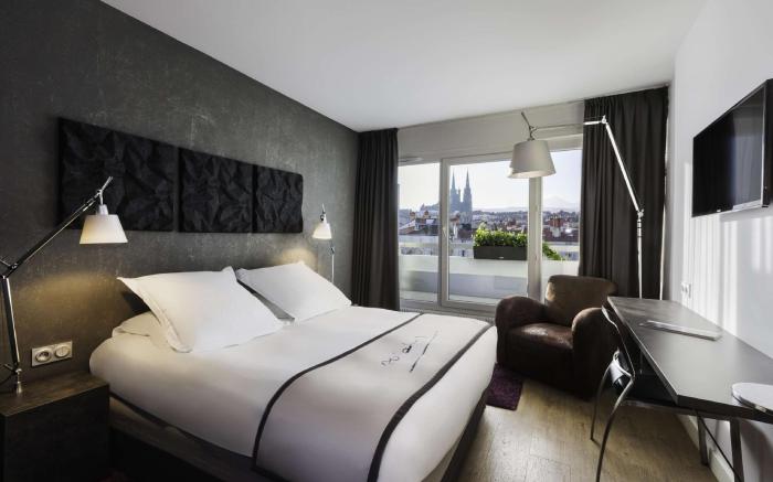 Hotel Litteraire Alexandre Vialatte, Signature Collection