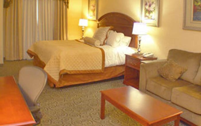 Holiday Inn Express Hotel & Suites Bakersfield Central By IHG