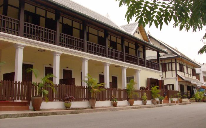 Villa Somphong