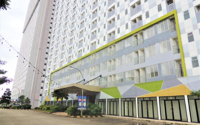 Reva Room on Gunung Putri Square Apartment