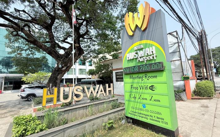 Hotel Huswah Airport