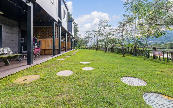 Gapyeong Myeonyeokgongbang Private Villa