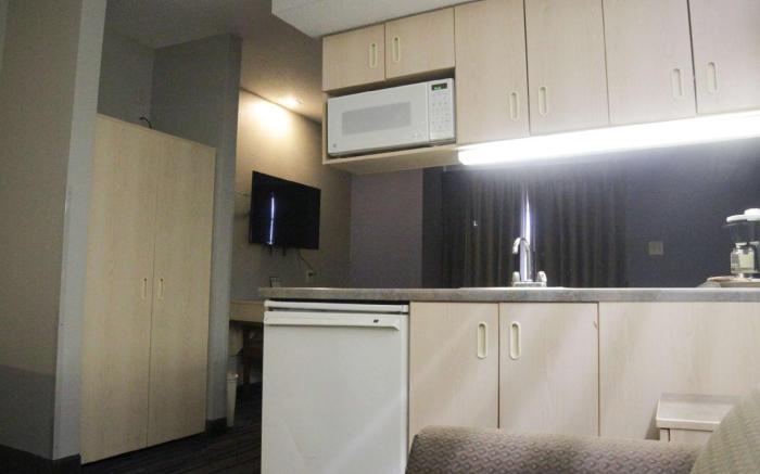 Americas Best Value Inn & Suites Jackson, TN
