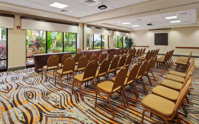 Best Western Plus Kendall Hotel & Suites