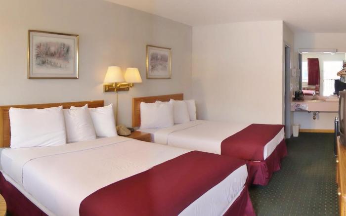 Americas Best Value Inn St. Ignace