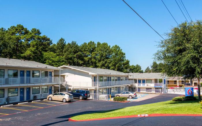 Motel 6 Longview, TX