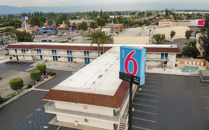 Motel 6 Ontario, CA - Airport