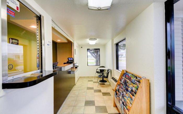 Studio 6  Midwest City, OK - Oklahoma City