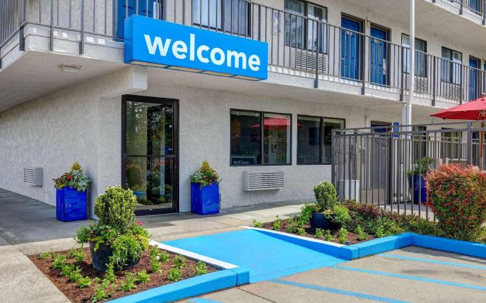 Motel 6 Kirkland, WA - North Kirkland