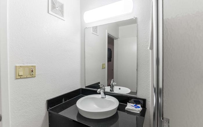 Motel 6 Pensacola, FL - West