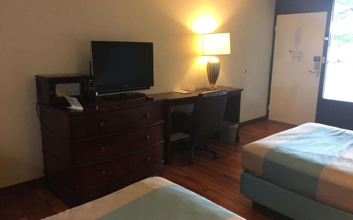 Motel 6 Nashville, TN - Airport