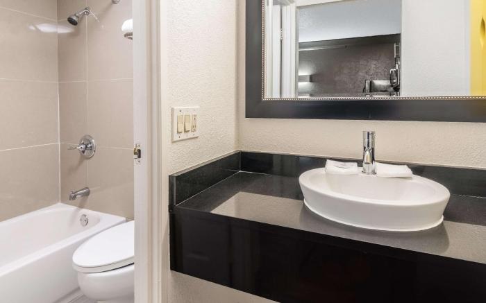 Studio 6  Fort Worth, TX - West Medical Center