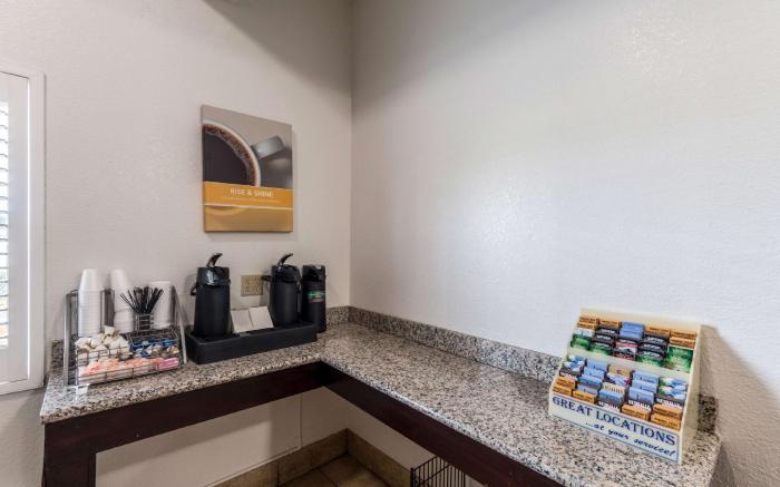 Studio 6  San Antonio, TX - Fort Sam Houston Area