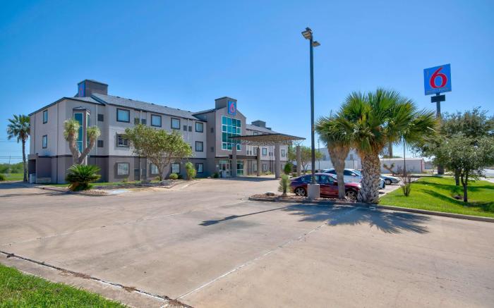 Motel 6 Harlingen, TX