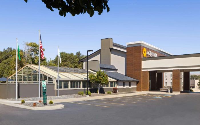 La Quinta Inn & Suites by Wyndham Yakima Downtown