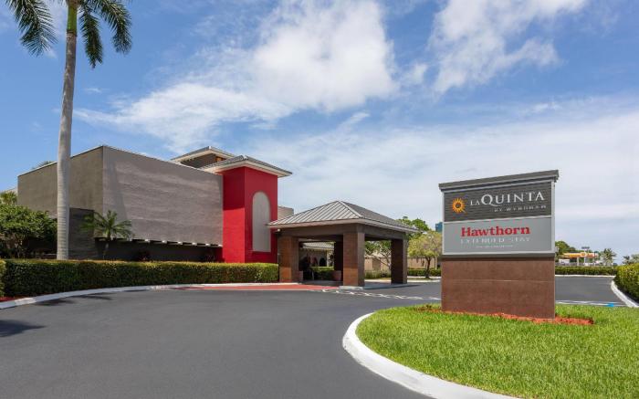 La Quinta Inn & Suites by Wyndham Ft Lauderdale Cypress Cr