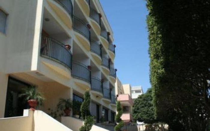 Hotel Rivabella