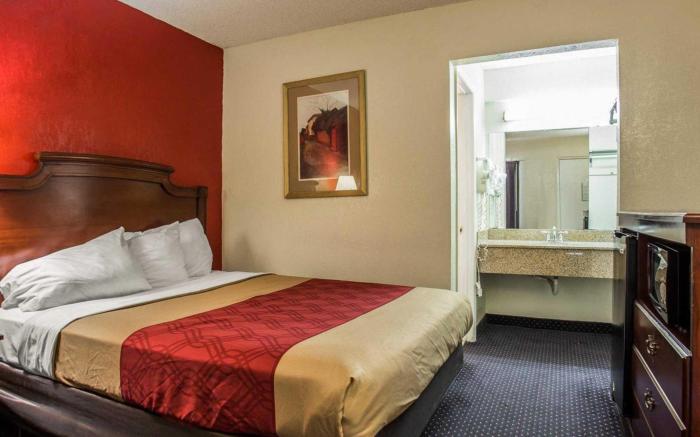 Econo Lodge Fort Jackson