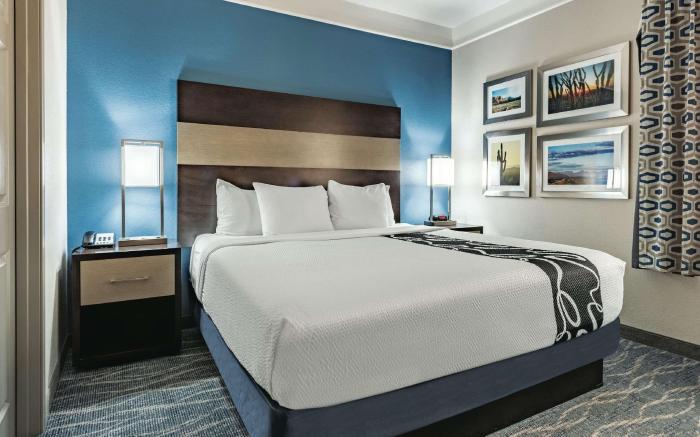 La Quinta Inn & Suites by Wyndham Phoenix I-10 West