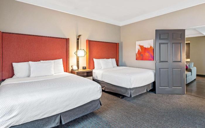 La Quinta Inn & Suites by Wyndham San Francisco Airport N