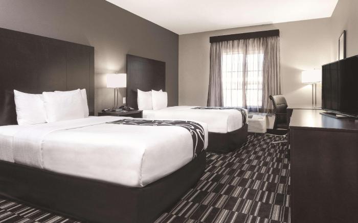 La Quinta Inn & Suites by Wyndham Fort Worth West - I-30