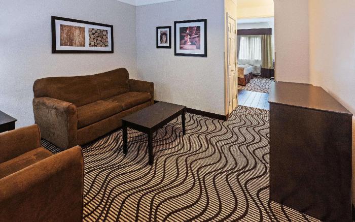 La Quinta Inn & Suites by Wyndham Pasadena