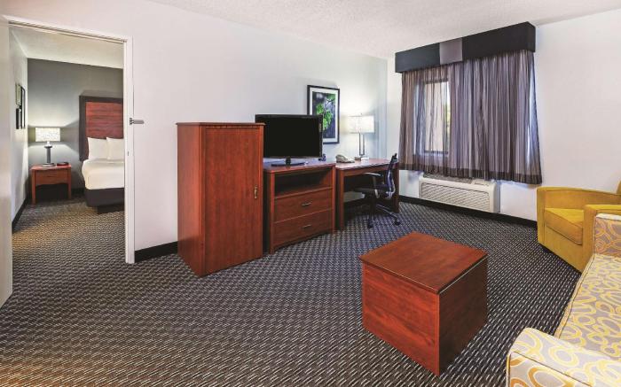 La Quinta Inn & Suites by Wyndham N Little Rock-McCain Mall
