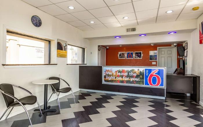 Motel 6 Elizabeth, NJ - Newark Liberty Intl Airport