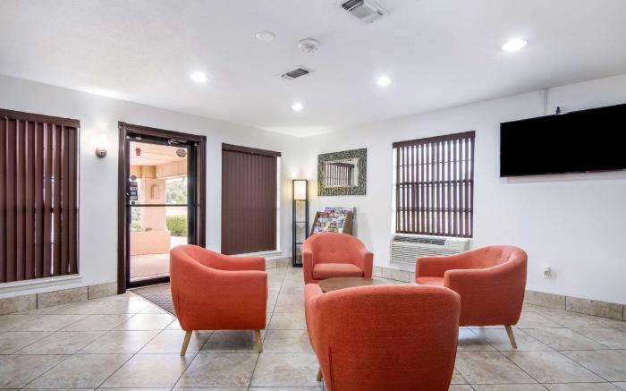 Motel 6 Marshall, TX