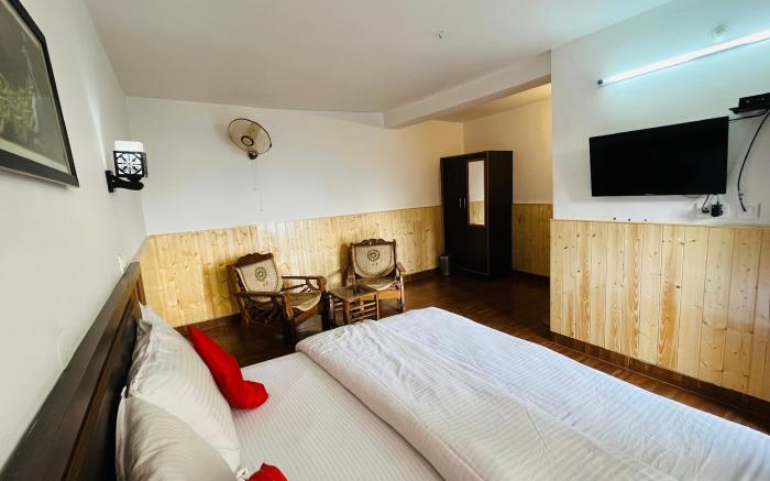 Headntail  | 2 Bed Room | Pine Forest | Serene