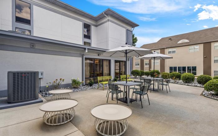 Spark by Hilton Alpharetta Roswell
