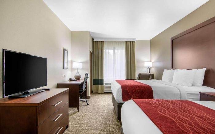 Comfort Inn & Suites Shawnee - Kansas City