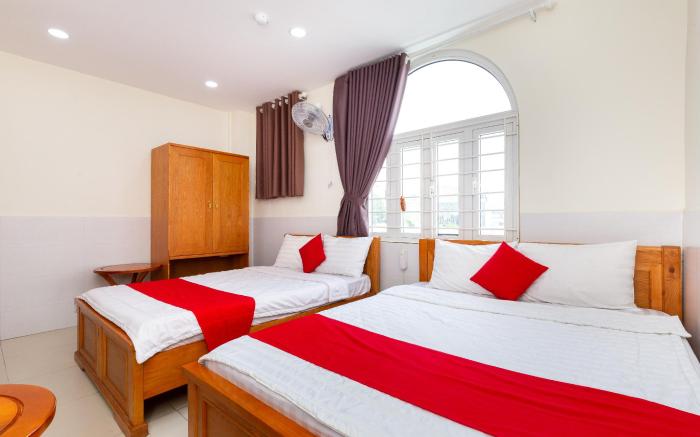 RiTa Hotel near Tan Son Nhat Airport